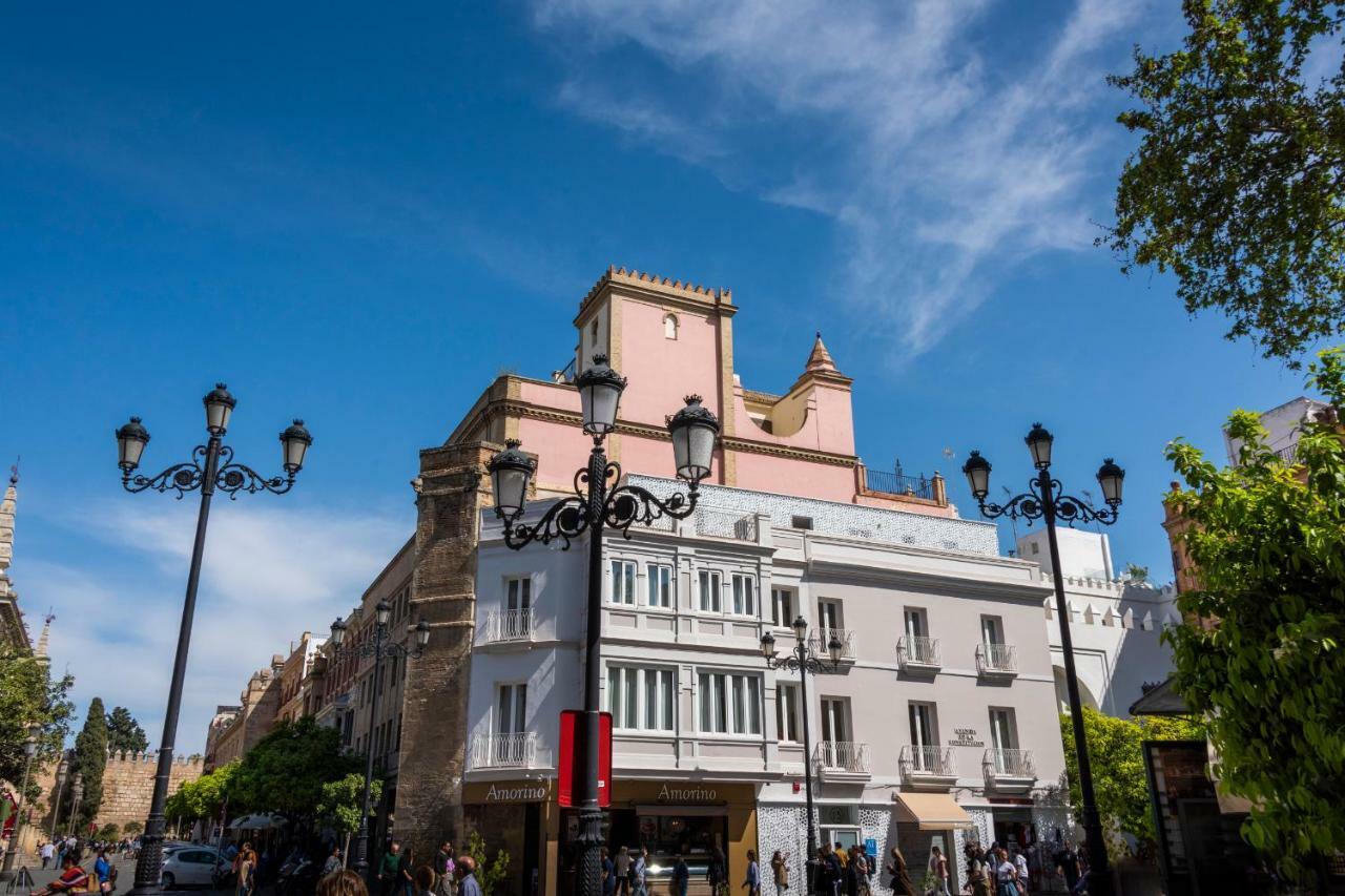 Torre Homenaje Historical Suites Sevilla Bagian luar foto